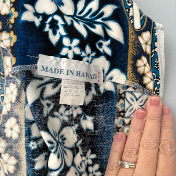 Vintage Hawaiian Floral Sleeveless Dress - Picture 3 of 4